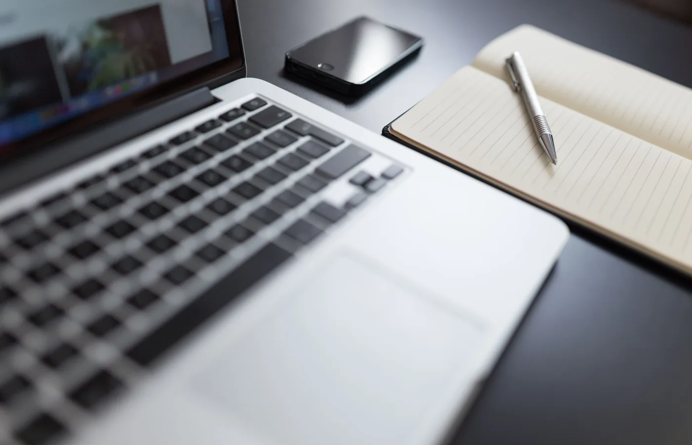 IT Promax professional office workspace for planning custom technology solutions